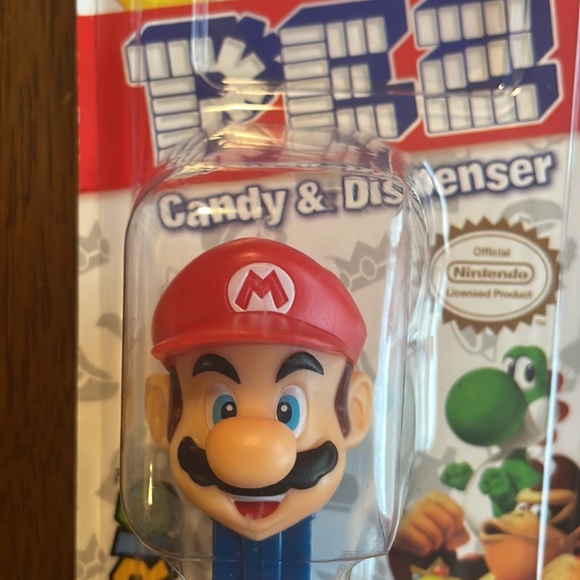 Super Mario Nintendo PEZ candy dispenser raspberry strawberry orange NWT - Picture 2 of 4
